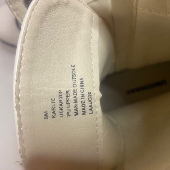 UNIONBAY Women's White croc-embossed Combat Boots with side chain, size 8 M - Picture 7 of 8